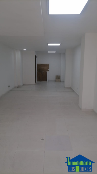 Local en Arriendo en Santa Maria