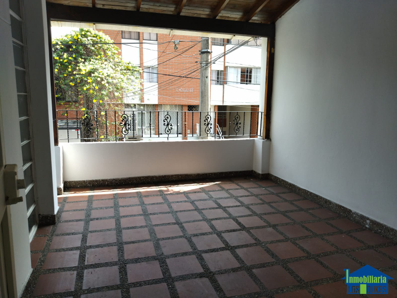 Casa-local en Venta en Belén Rosales