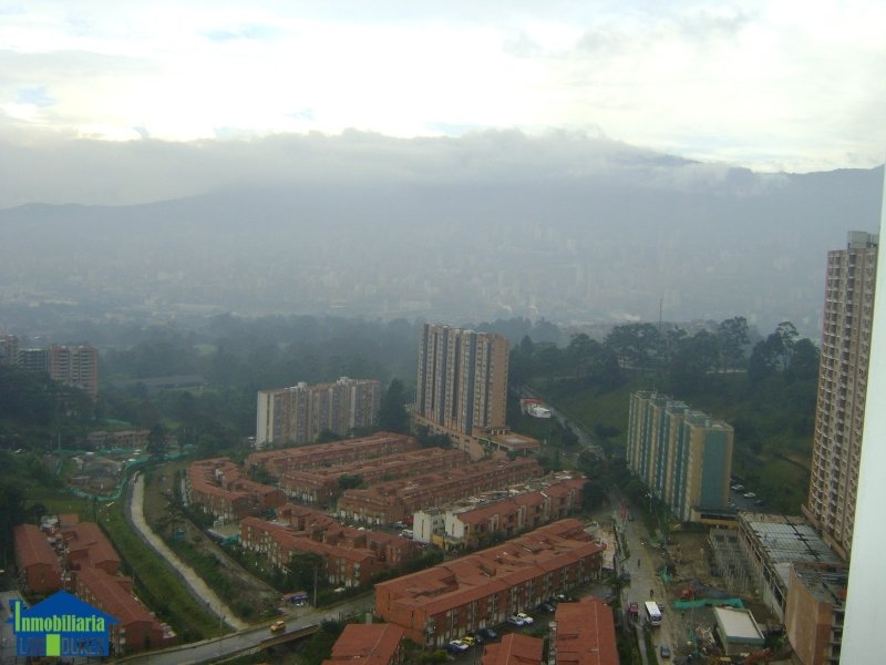 Apartamento en Ambos en El Rodeo