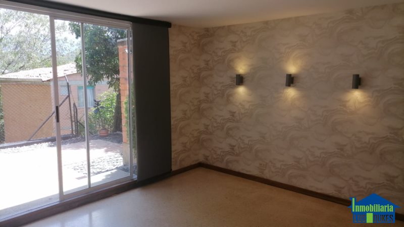 Casa en Arriendo en El Rodeo