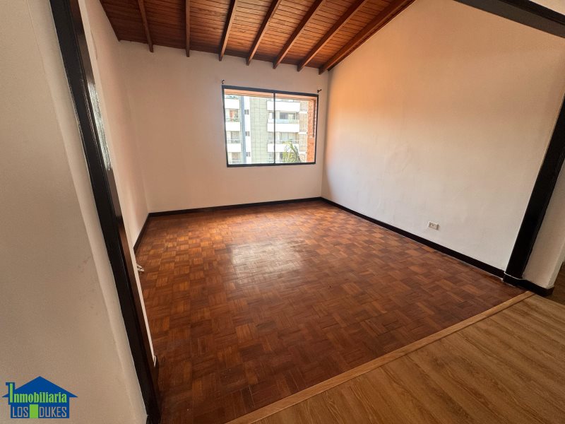 Apartamento en Arriendo en Laureles