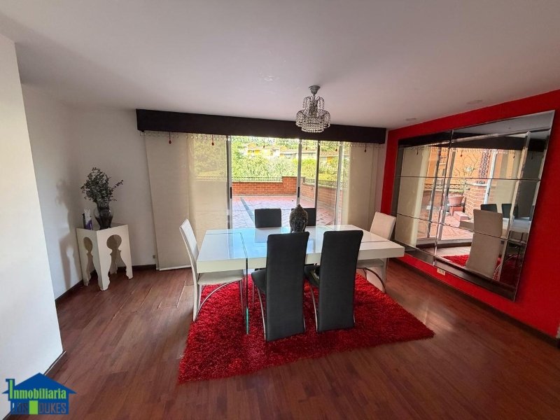 Apartamento en Venta en Loma De Los Bernal