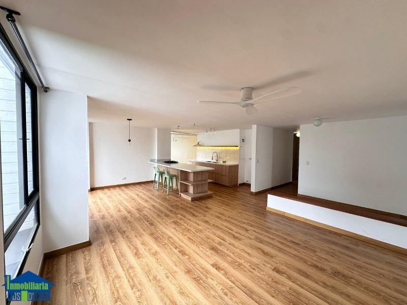 Apartamento en Ambos en Poblado