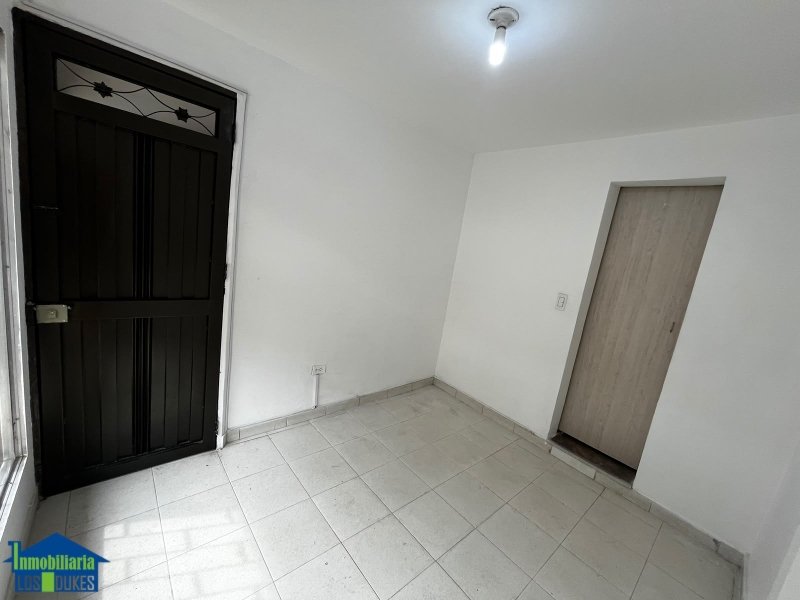 Local en Arriendo en Belén Los Alpes