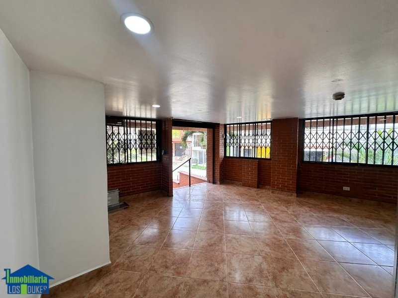 Local en Arriendo en Belén Los Alpes